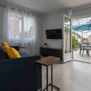 Appartement Loc Trotteur Le Graphite T2 Grand Confort Terrasse