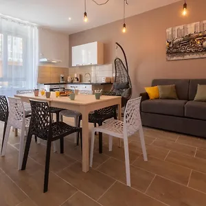 Appartement Loc Trotteur Le Cacao - Balnéo, Gare